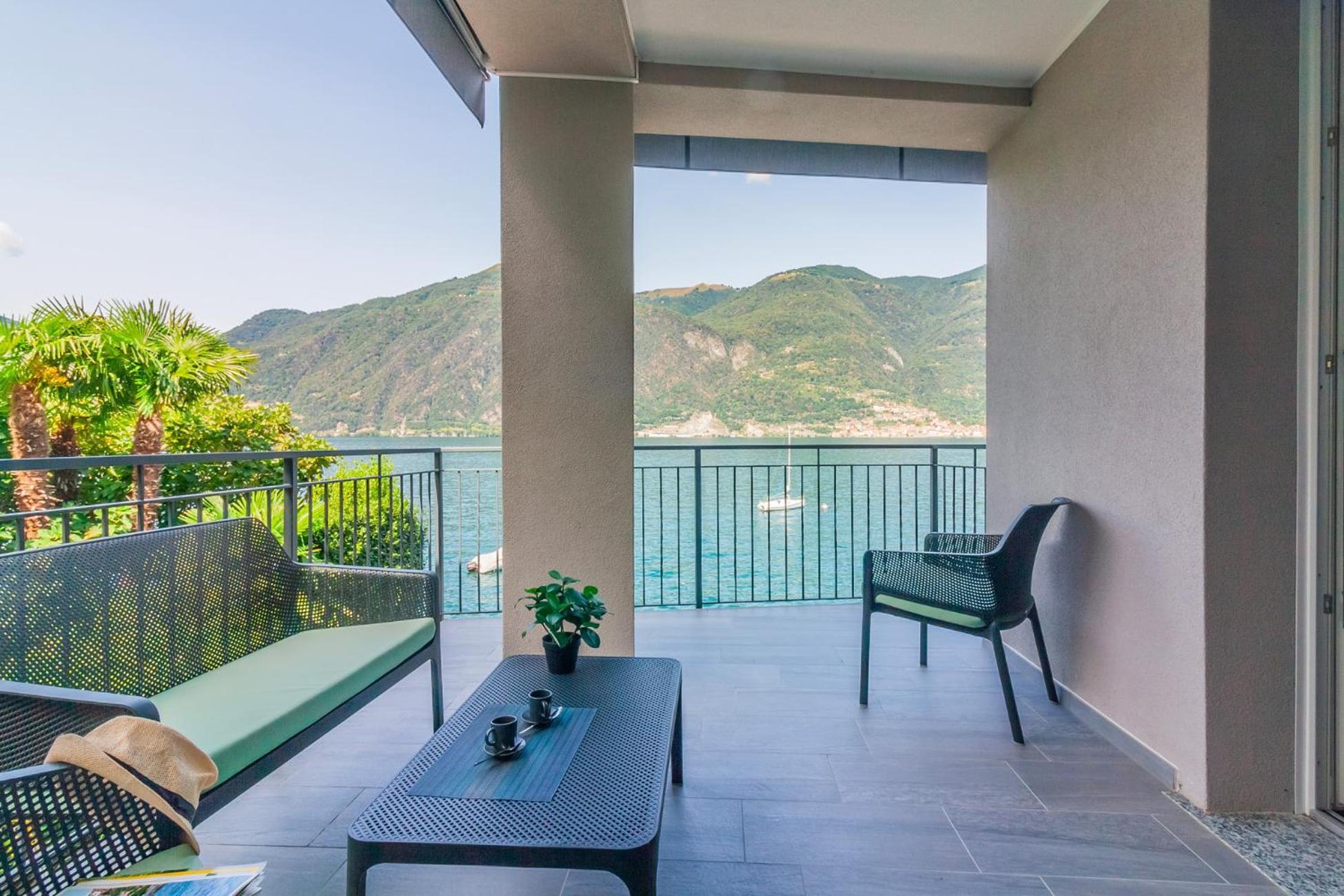 Ninfea Apartments By Wonderful Italy Lezzeno Exterior photo